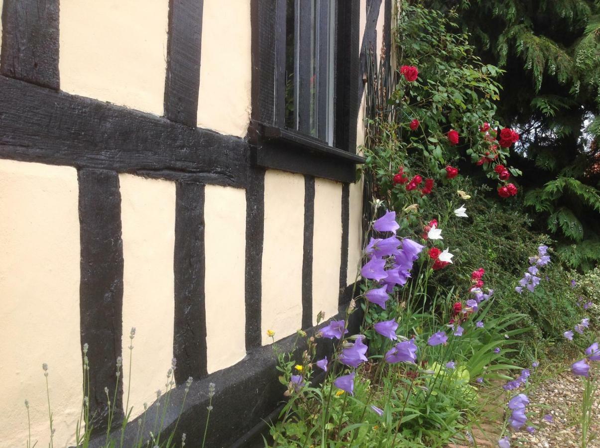 The Greyhound - Historic Former Inn Glemsford Экстерьер фото