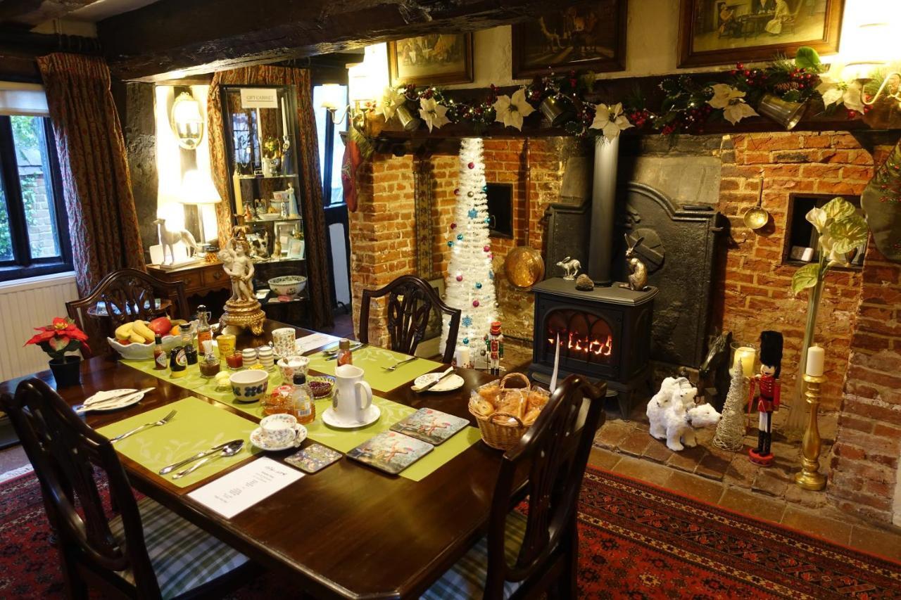 The Greyhound - Historic Former Inn Glemsford Экстерьер фото